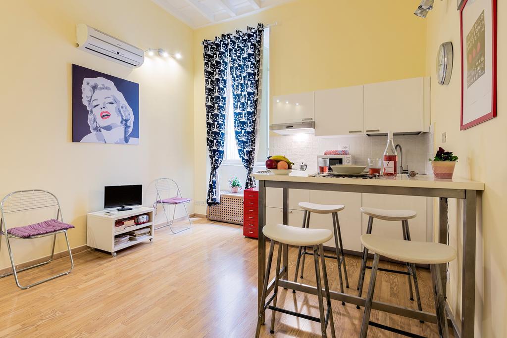 רומא Casa Vacanze Colosseum By Alice מראה חיצוני תמונה